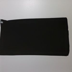 Black pull-up skirt 18W